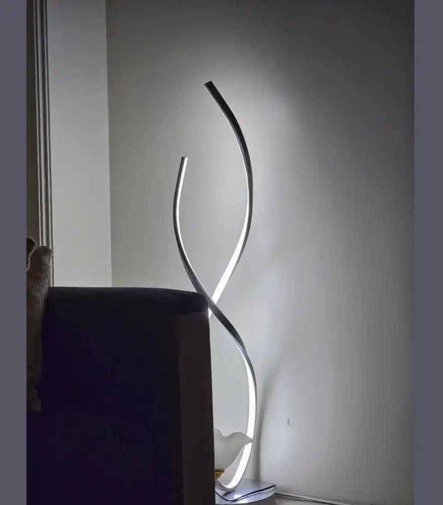 آباژور ایستاده مدرن کلاسیک|چراغ خواب و آباژور|ری, باروت کوبی|دیوار