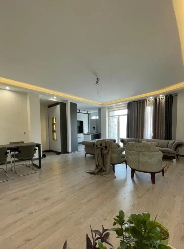 ۹۵متر۲خواب/پونک فول امکانات کم واحد پرده خور ۸ساله