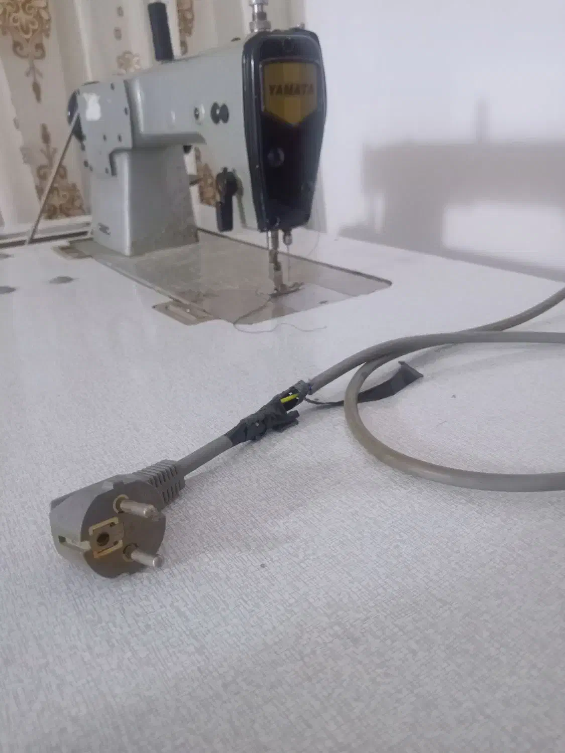 چرخ خیاطی|چرخ خیاطی و ریسندگی|چناران, |دیوار