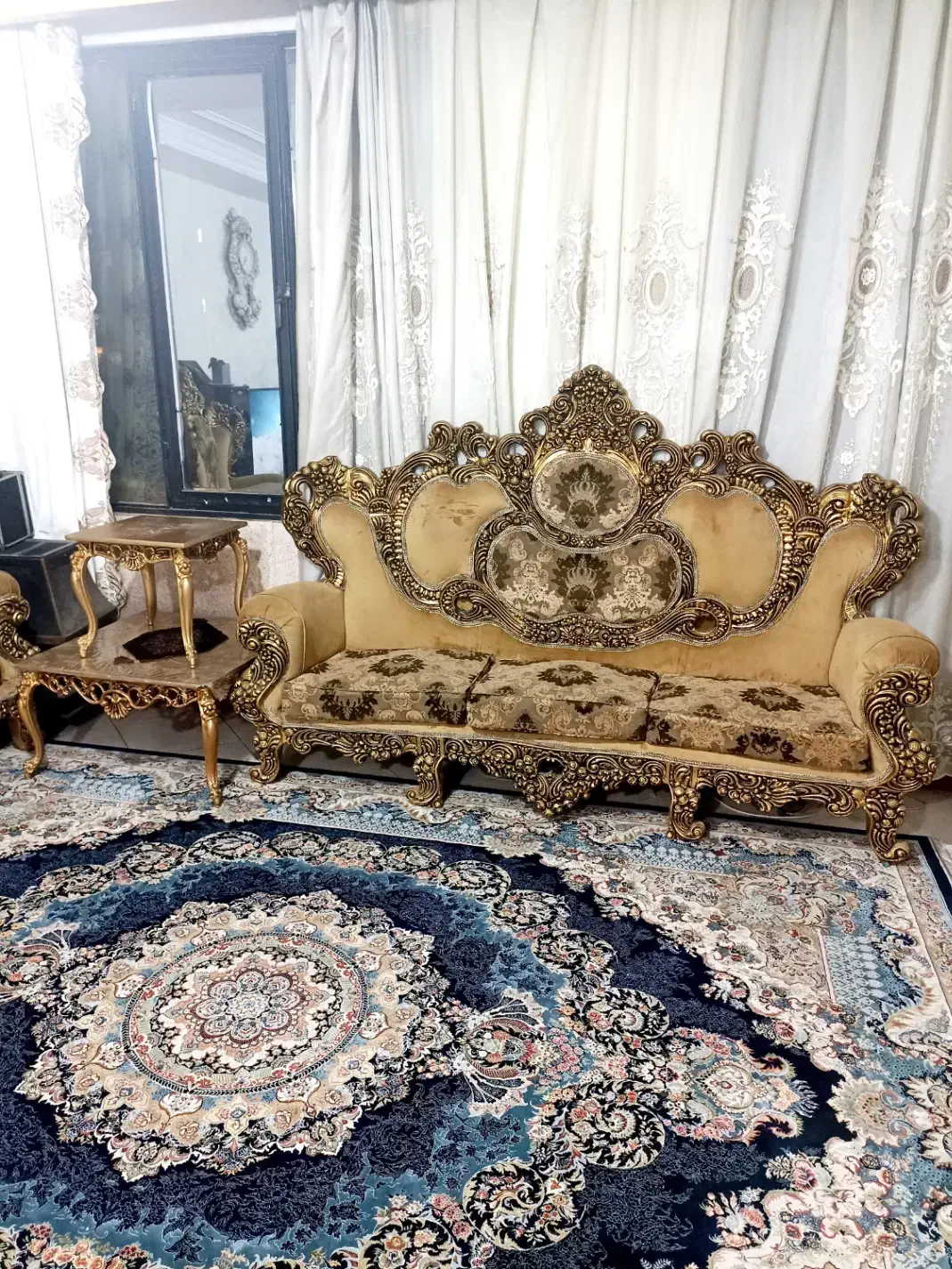 مبل 7 نفره سلطنتی|مبلمان خانگی و میز عسلی|محمدشهر, سیدآباد|دیوار