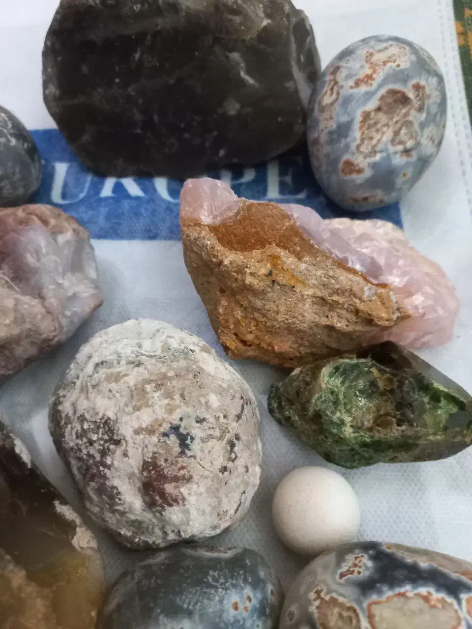 سنگ جواهرات  زینتی نگین انگشتری|جواهرات|کوهسار (البرز), |دیوار