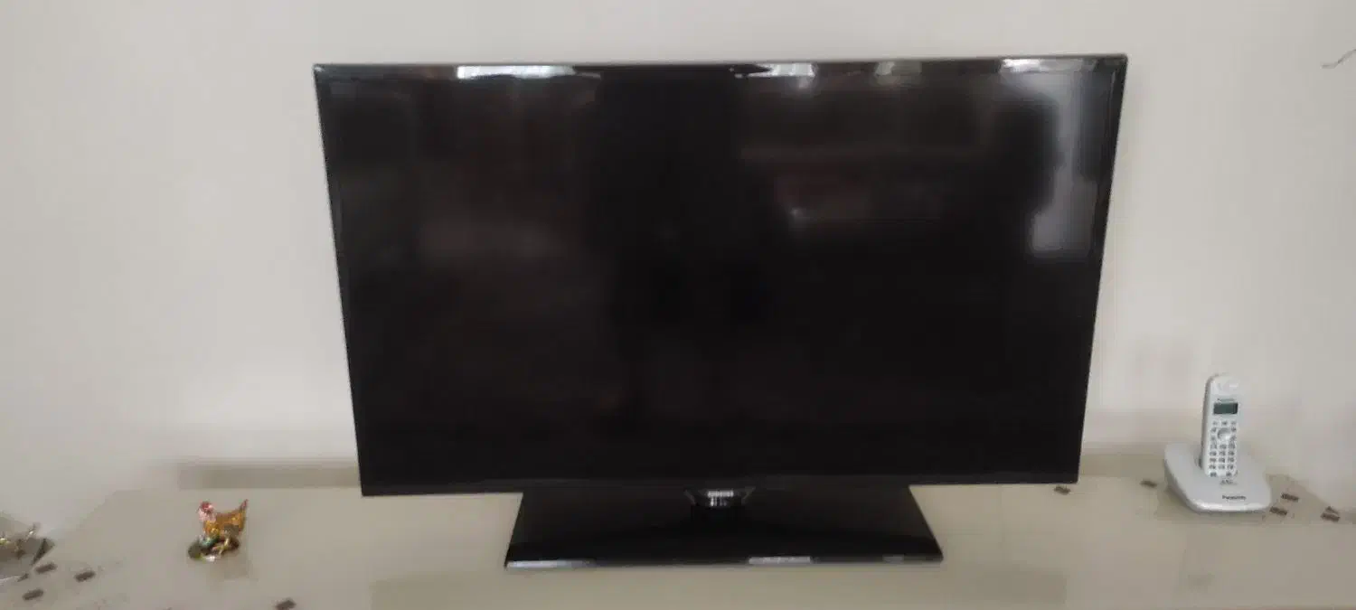 تلویزیون 40اینچ ال ای دی|تلویزیون و پروژکتور|کرج, شهرک بهارستان|دیوار