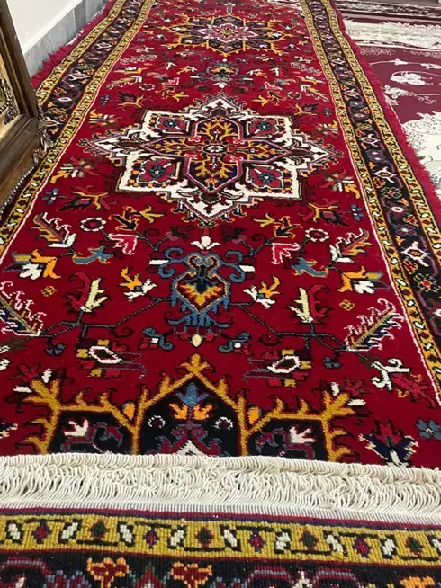 کناره یک در چهارو‌نیم طرح هریس|فرش|آبیک, |دیوار