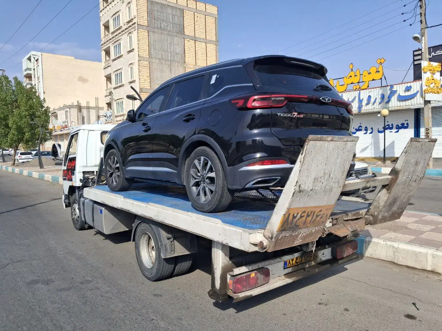 خودروبر کفی خودروسوار یدک کش  یدکش امداد خودرو|خدمات حمل و نقل|جیرفت, |دیوار