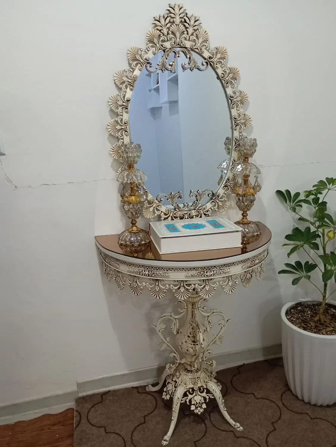 آینه و شمعدان|آینه|بیرجند, |دیوار