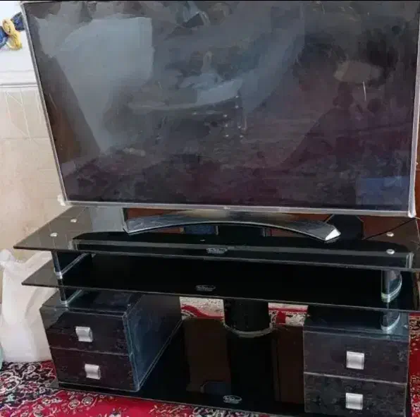 تی وی 49 اینچ|تلویزیون و پروژکتور|زابل, |دیوار