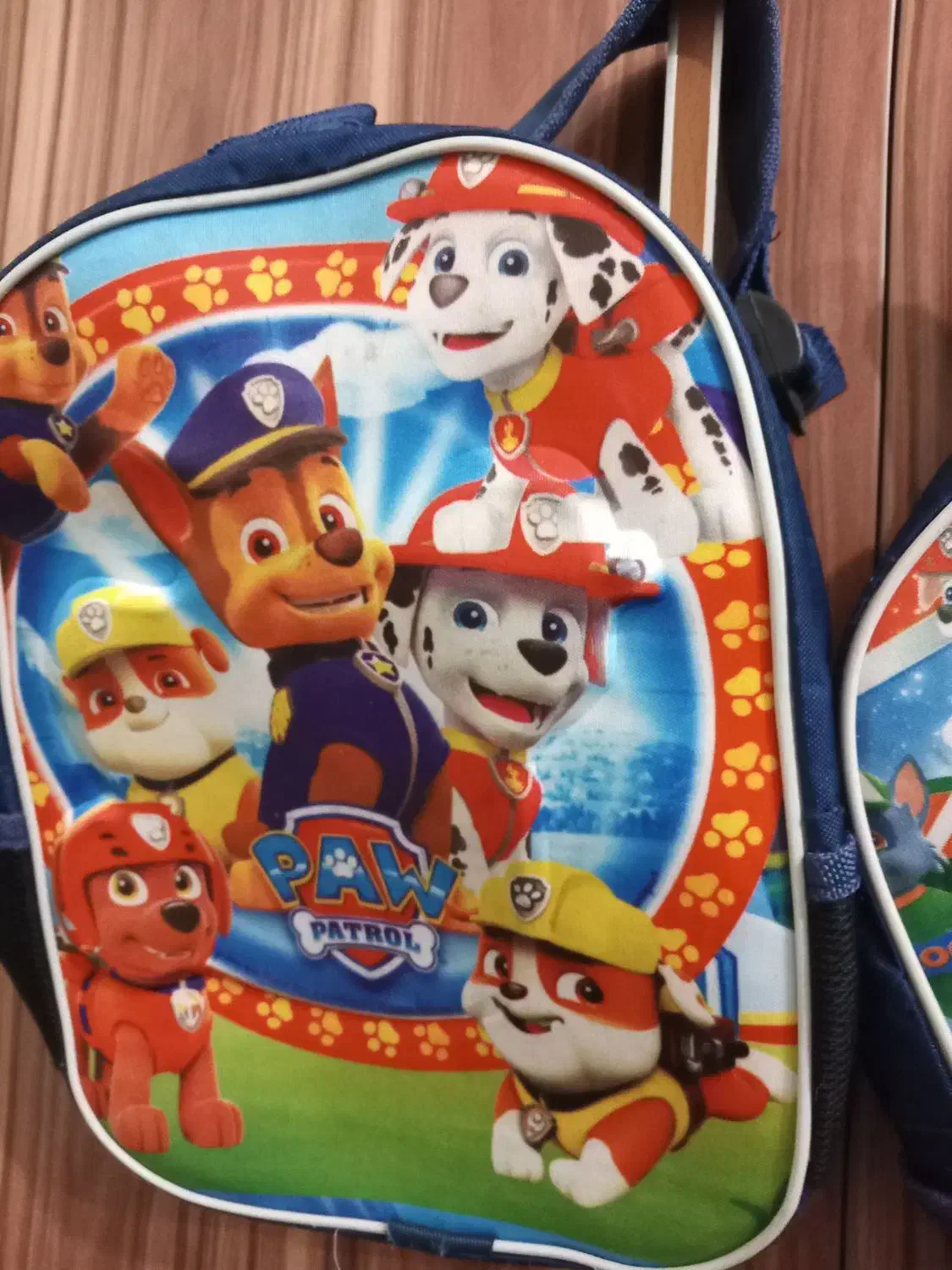 کولی بچگانه|کیف، کفش، کمربند|رشت, فلسطین|دیوار