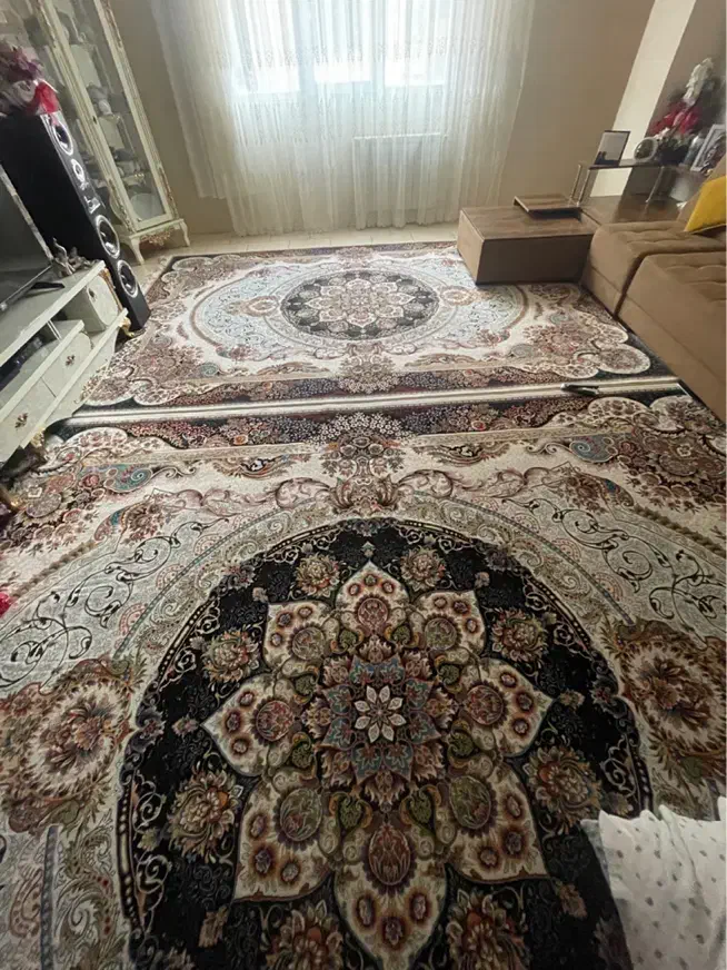 دو عدد فرش هفتصد شانه|فرش|بومهن, |دیوار