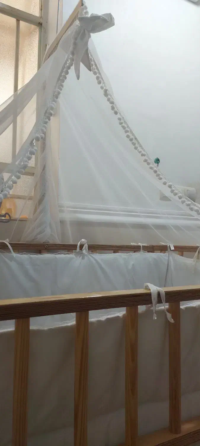 تخت نوزاد|تخت و صندلی بچه|برازجان, |دیوار