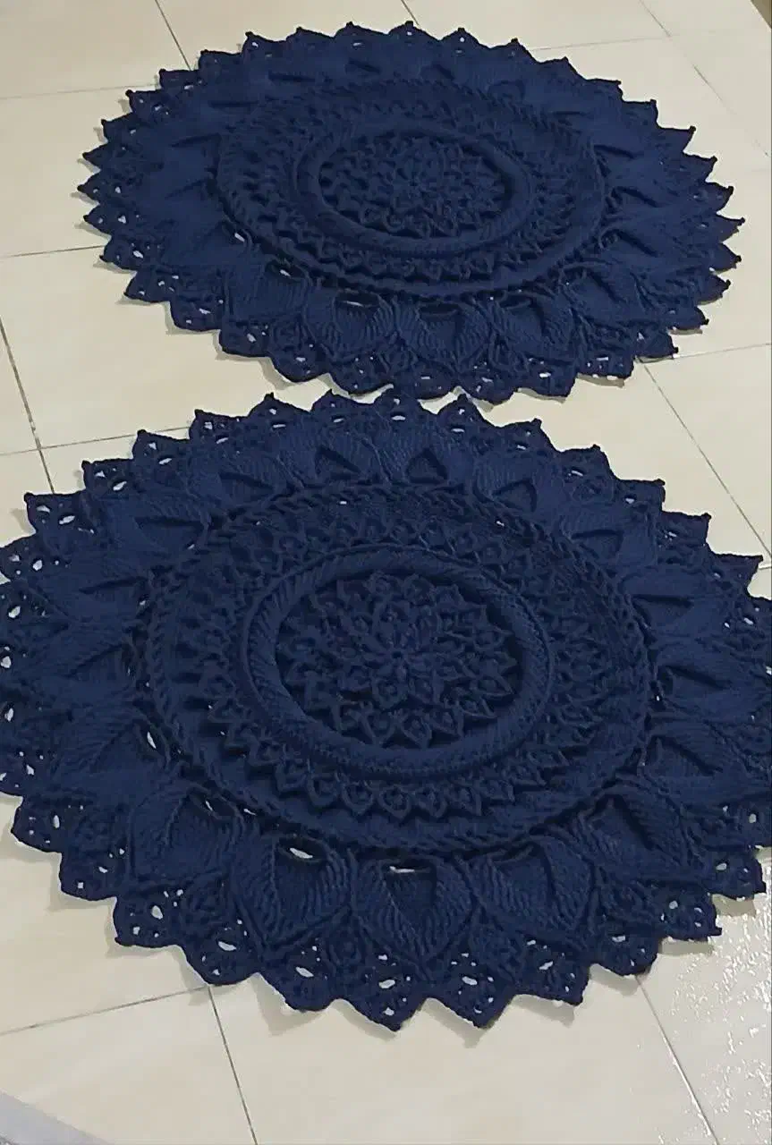 فرشینه سرمه ای ا متری  دو عدد آماده تحویل|فرش|تهران, علی‌آباد|دیوار