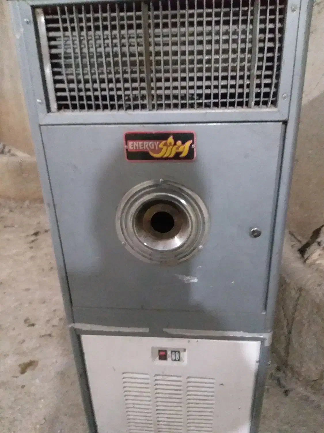 هیتربخاری گازاییلی نقتی|بخاری، هیتر، شومینه|همدان, |دیوار