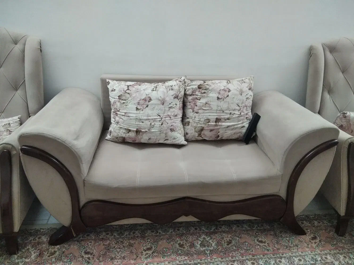 مبل راحتی|مبلمان خانگی و میز عسلی|مشهد, چهارچشمه|دیوار