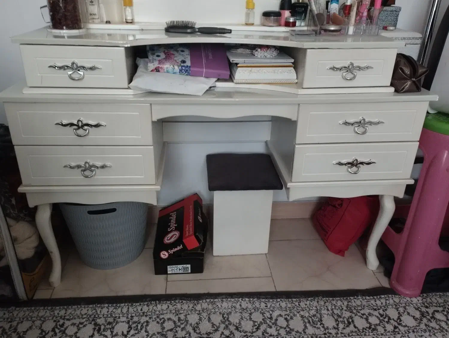 میز ارایش|تخت و سرویس خواب|آستانه اشرفیه, |دیوار