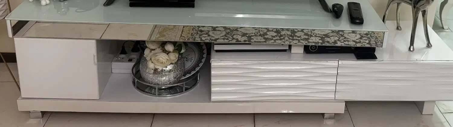 کنسول آیینه،میز تلویزیون|بوفه، ویترین، کنسول|پردیس, فاز ۲|دیوار