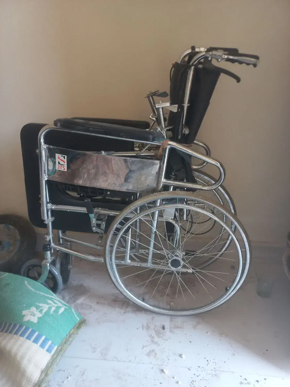 واگذاری ویلچر نو|آرایشی، بهداشتی، درمانی|اوز, |دیوار