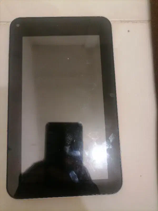 تبلت|تبلت|بهارستان, |دیوار