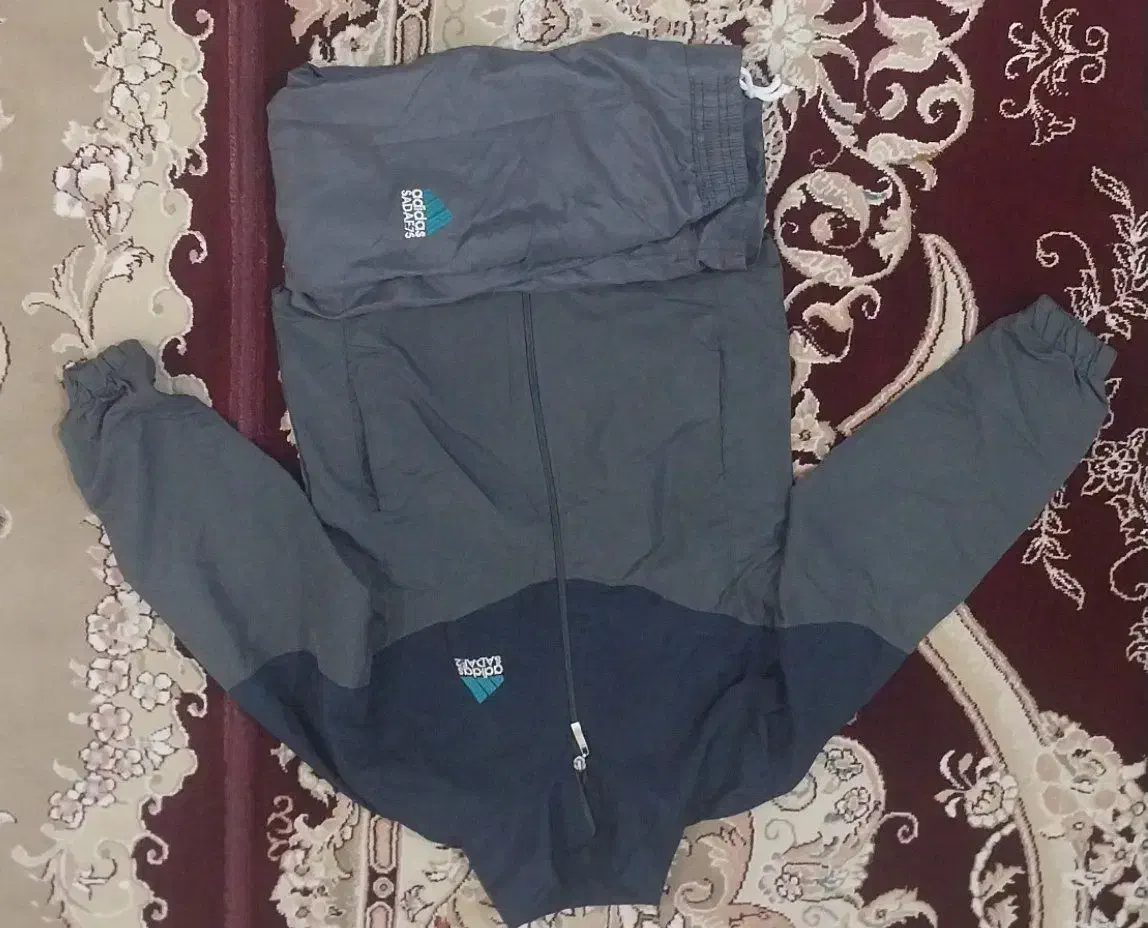 لباس|لباس|قدس, معادن شن و ماسه|دیوار