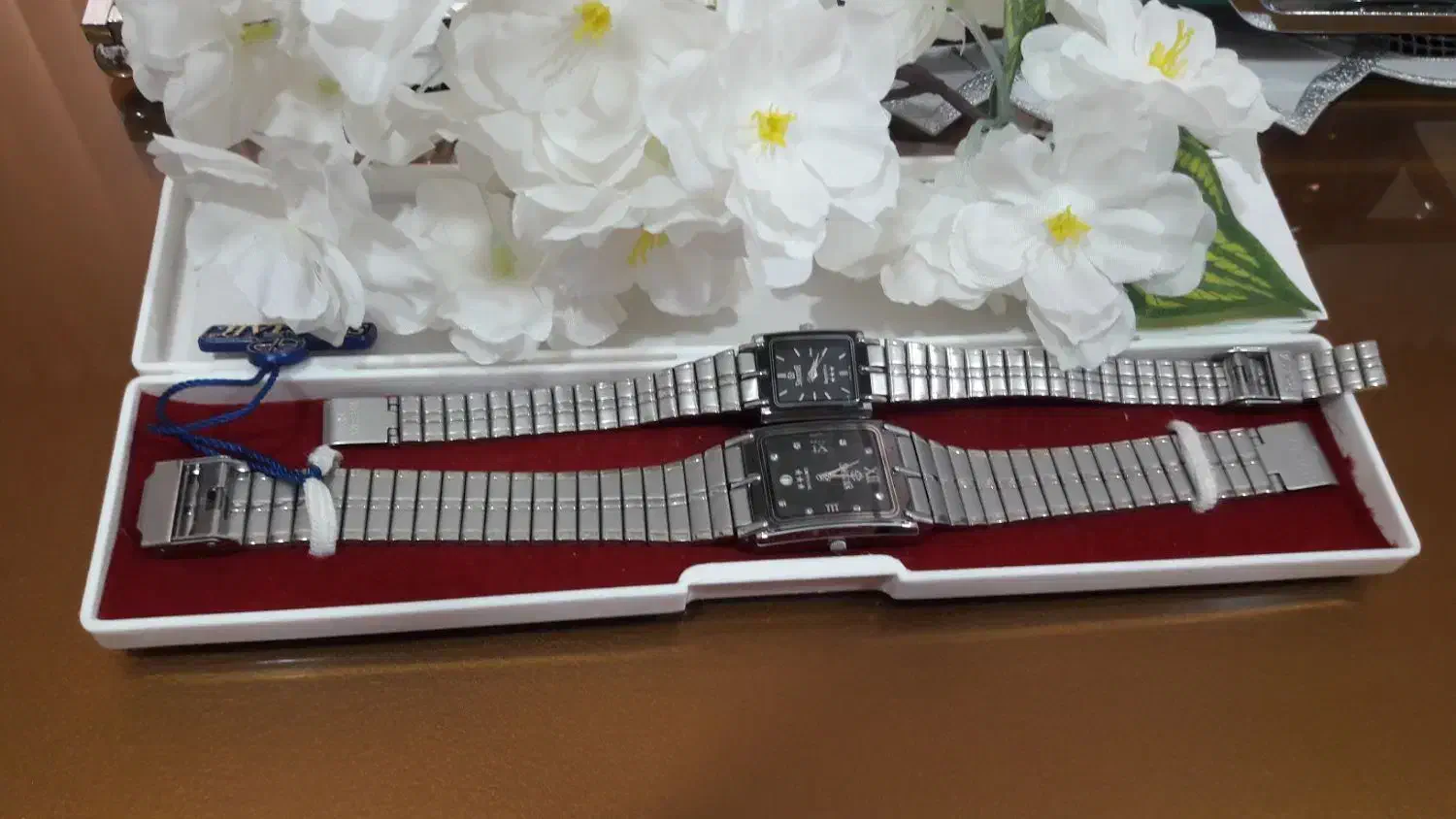 ست ساعت شیگ برای هدیه به عروس داماد|ساعت|میانه, |دیوار