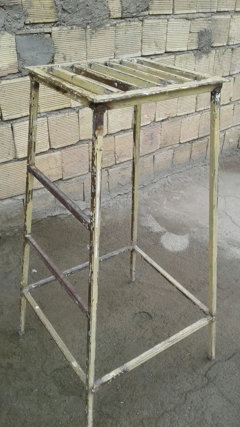 چهار پایه درجه یک بسیار محکم دست ساز|صندلی و نیمکت|کرمانشاه, |دیوار