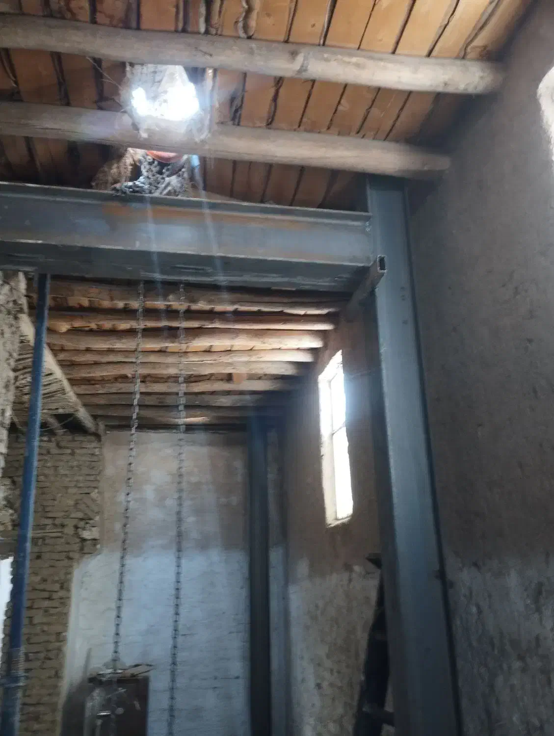 جوشکاری نبشی و سازهای آهنی|خدمات پیشه و مهارت|شاهینشهر, حافظ جنوبی|دیوار