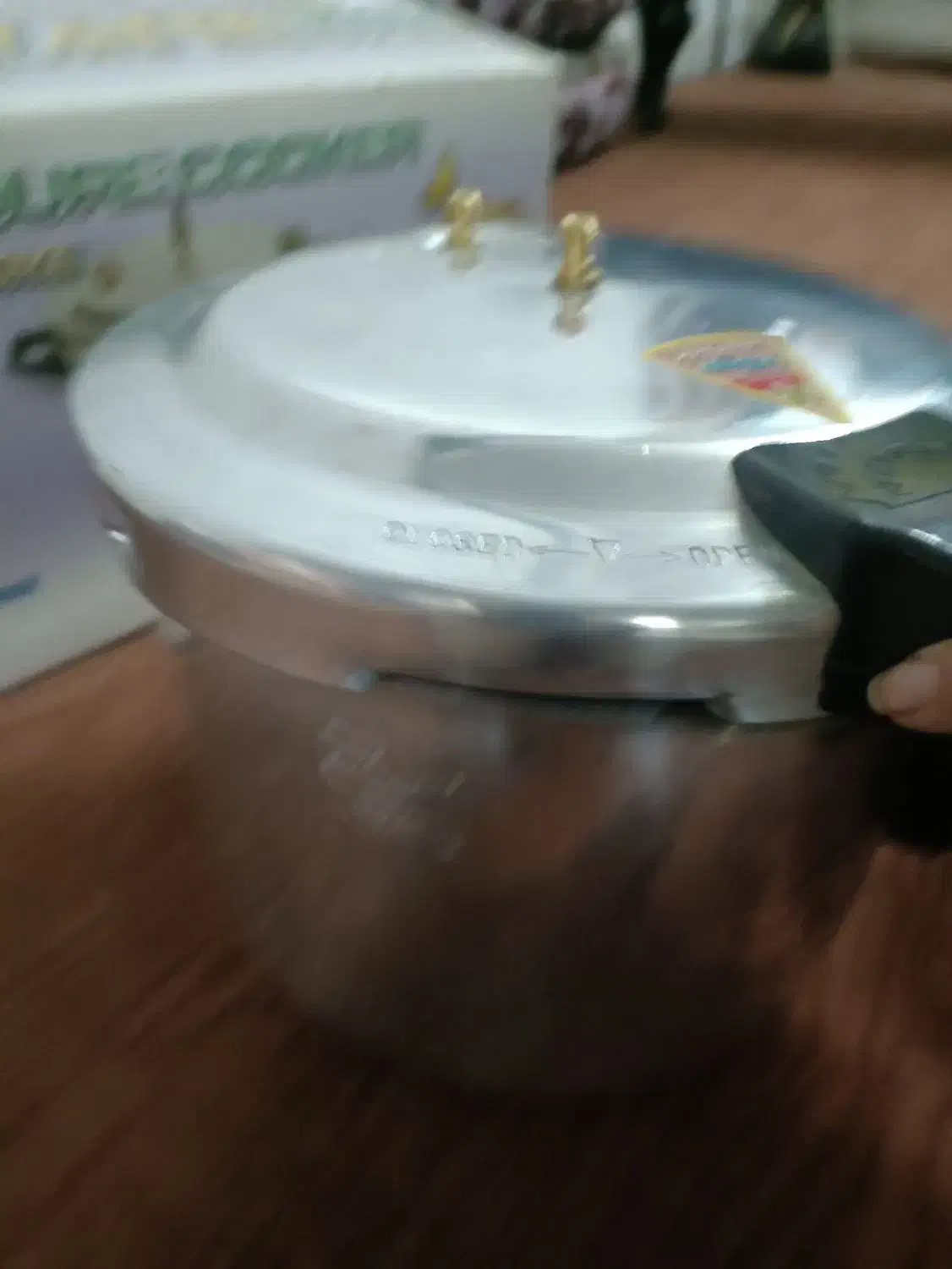 زودپز|ظروف پخت‌وپز|ملارد, |دیوار