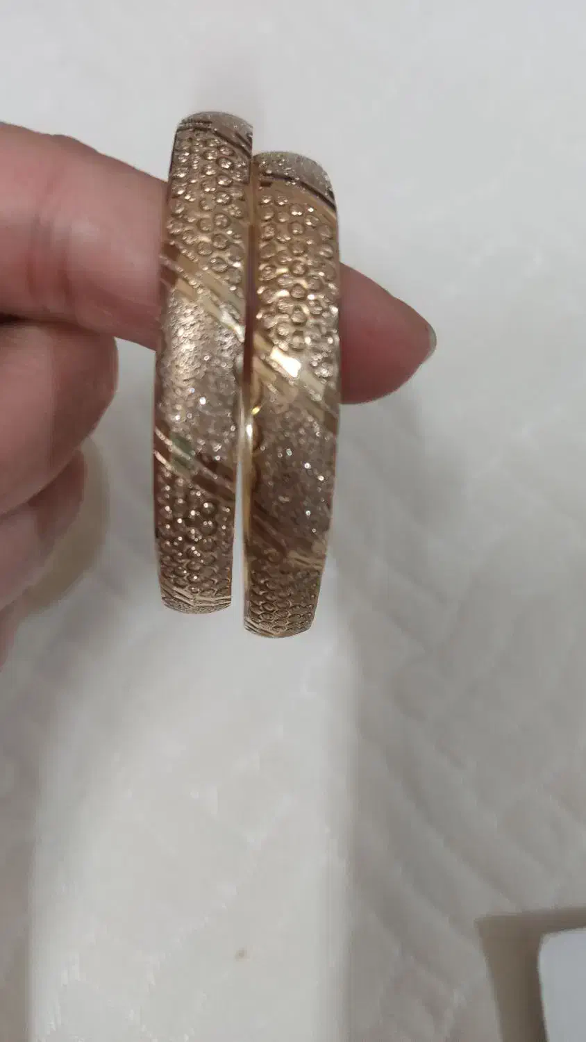 تک پوش و دستبند و النگو|جواهرات|قم, قلعه عموحسین|دیوار