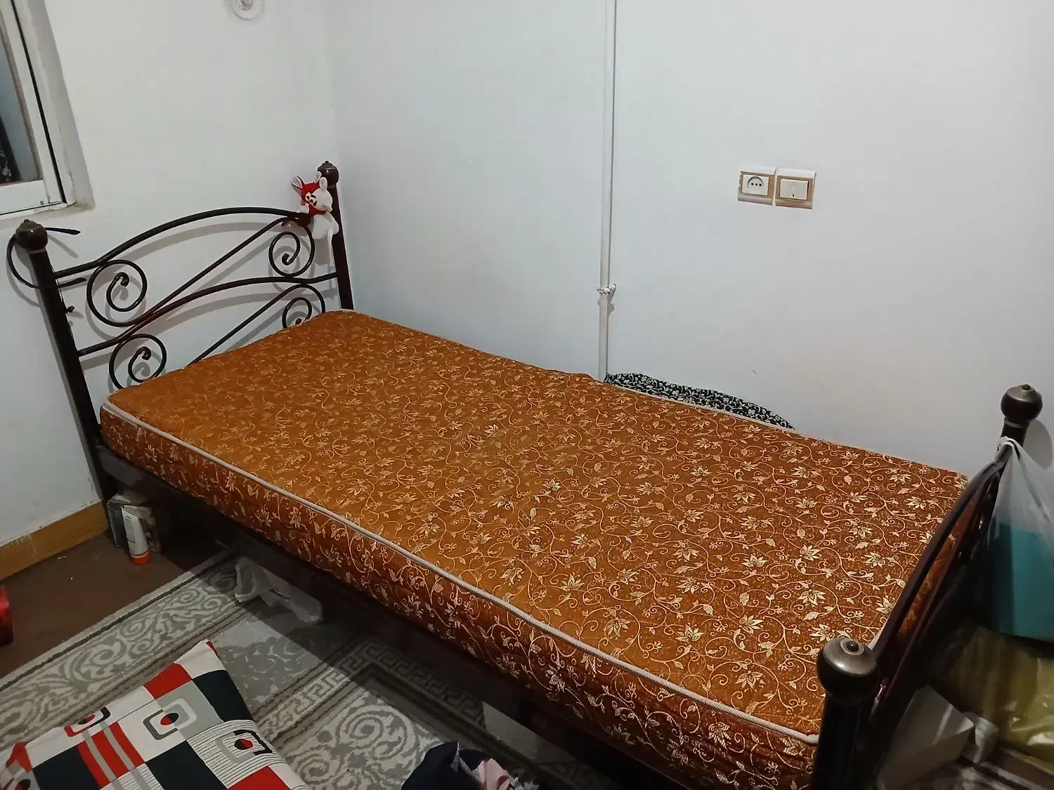 لوازم خانگی|تخت و سرویس خواب|رشت, فلسطین|دیوار