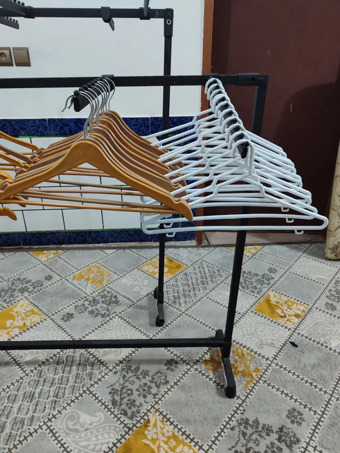 چوب لباسی و مانکن و رگال|فروشگاه و مغازه|دزفول, |دیوار