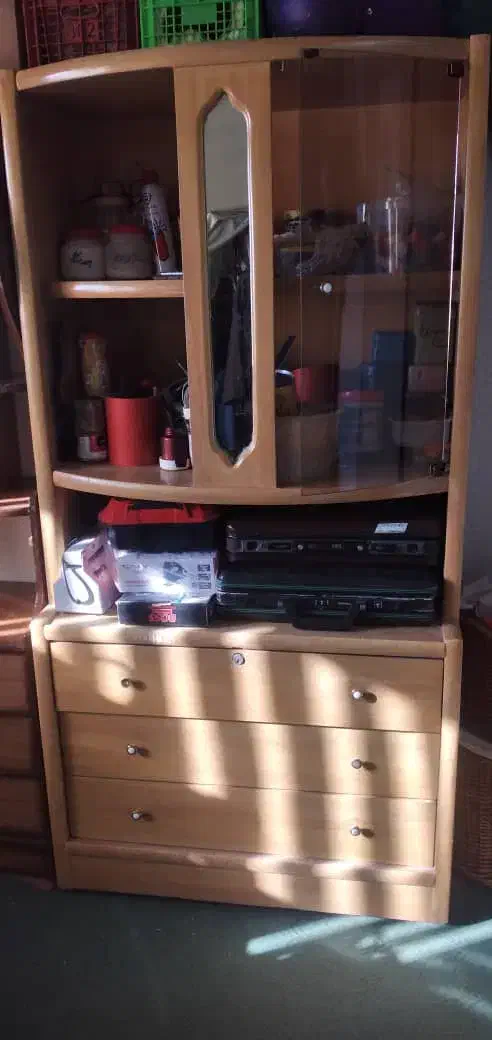 کمد نوجوان|جاکفشی، کمد، دراور|شیراز, دشت چنار|دیوار