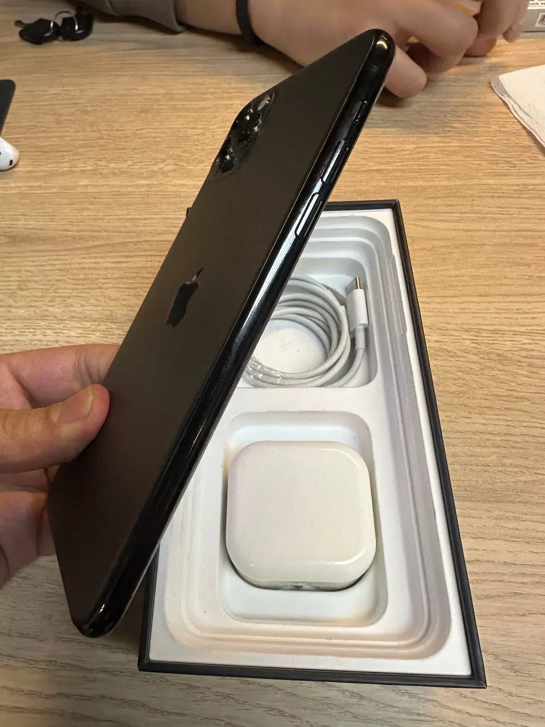 iphone 11 pro max 64GB black ZA|موبایل|تهران, جردن|دیوار