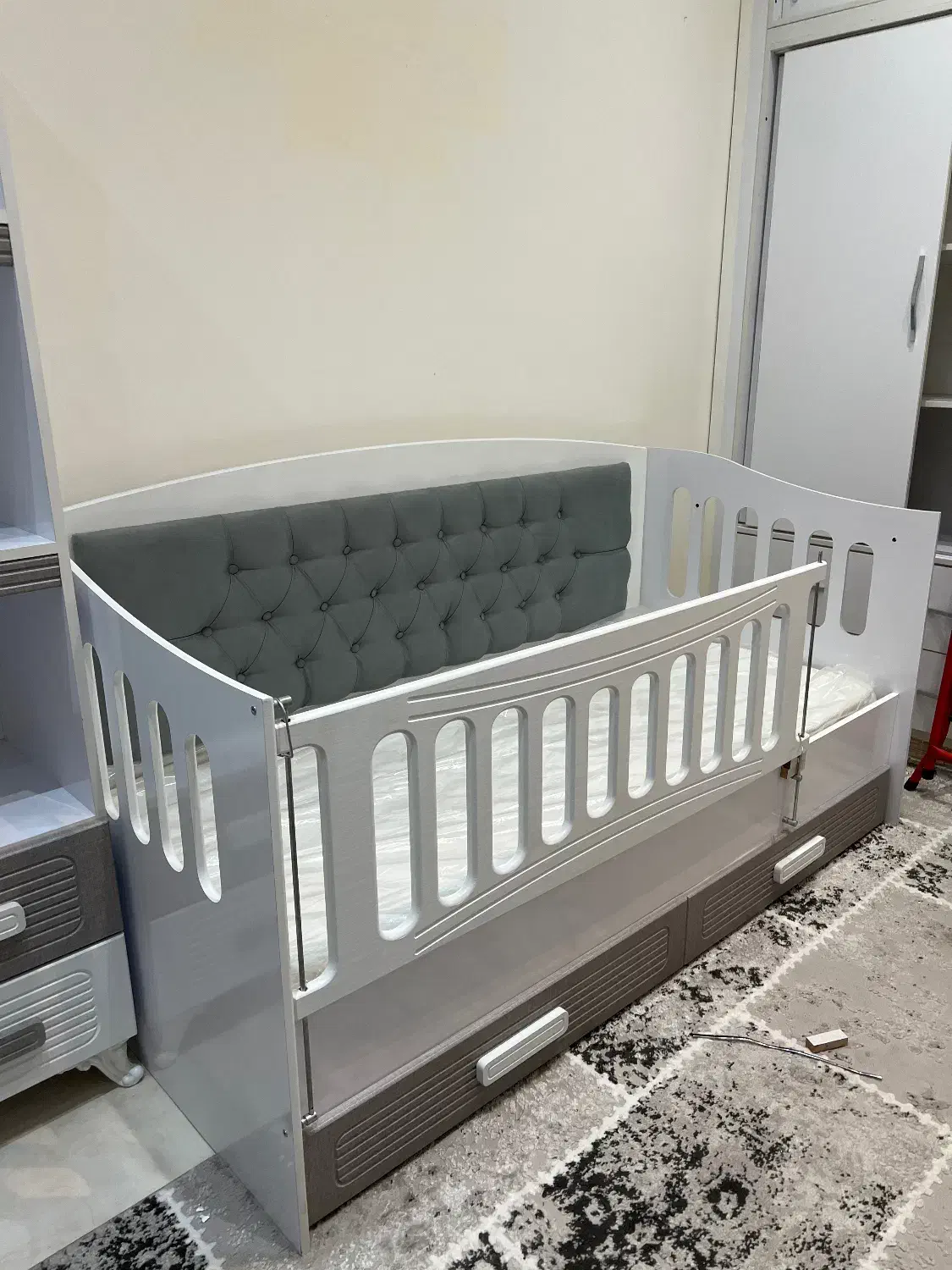 سرویس خواب کودک و نوجوان|تخت و سرویس خواب|کرج, دهقان ویلا|دیوار