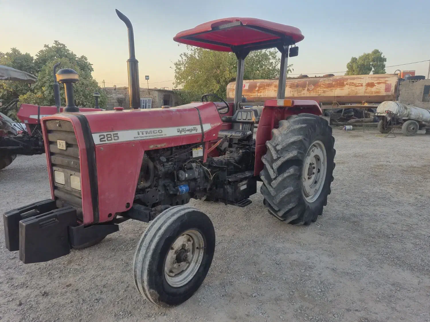 تراکتور مدل۹۱|خودرو سنگین|کرمانشاه, |دیوار