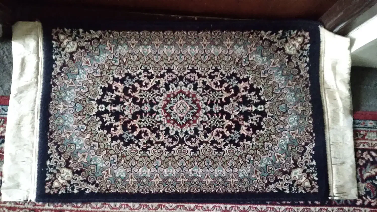 ۲عددپادری+۱عددفرش قالیچه سالم|فرش|آستانه اشرفیه, |دیوار