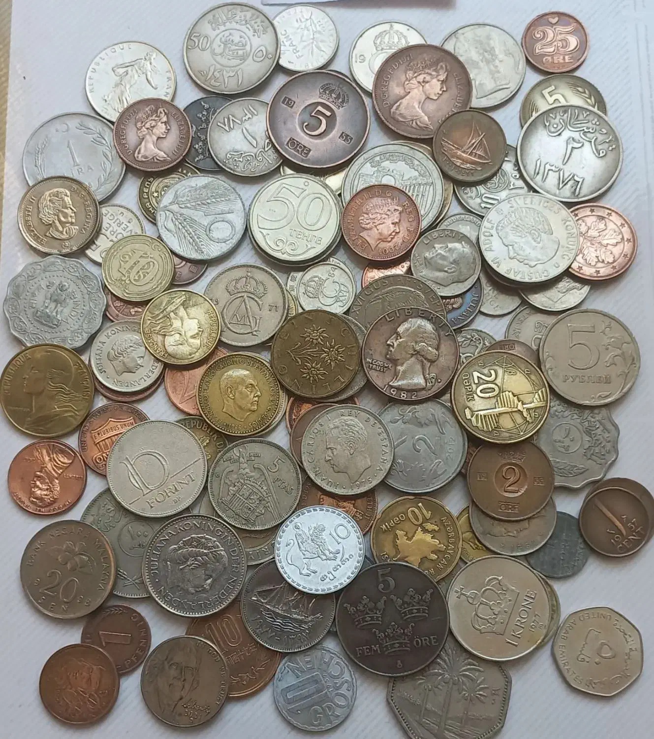 ۱۰۰ عدد سکه خارجی بدون تکرار کلکسیونی|کلکسیون سکه، تمبر، اسکناس|همدان, |دیوار