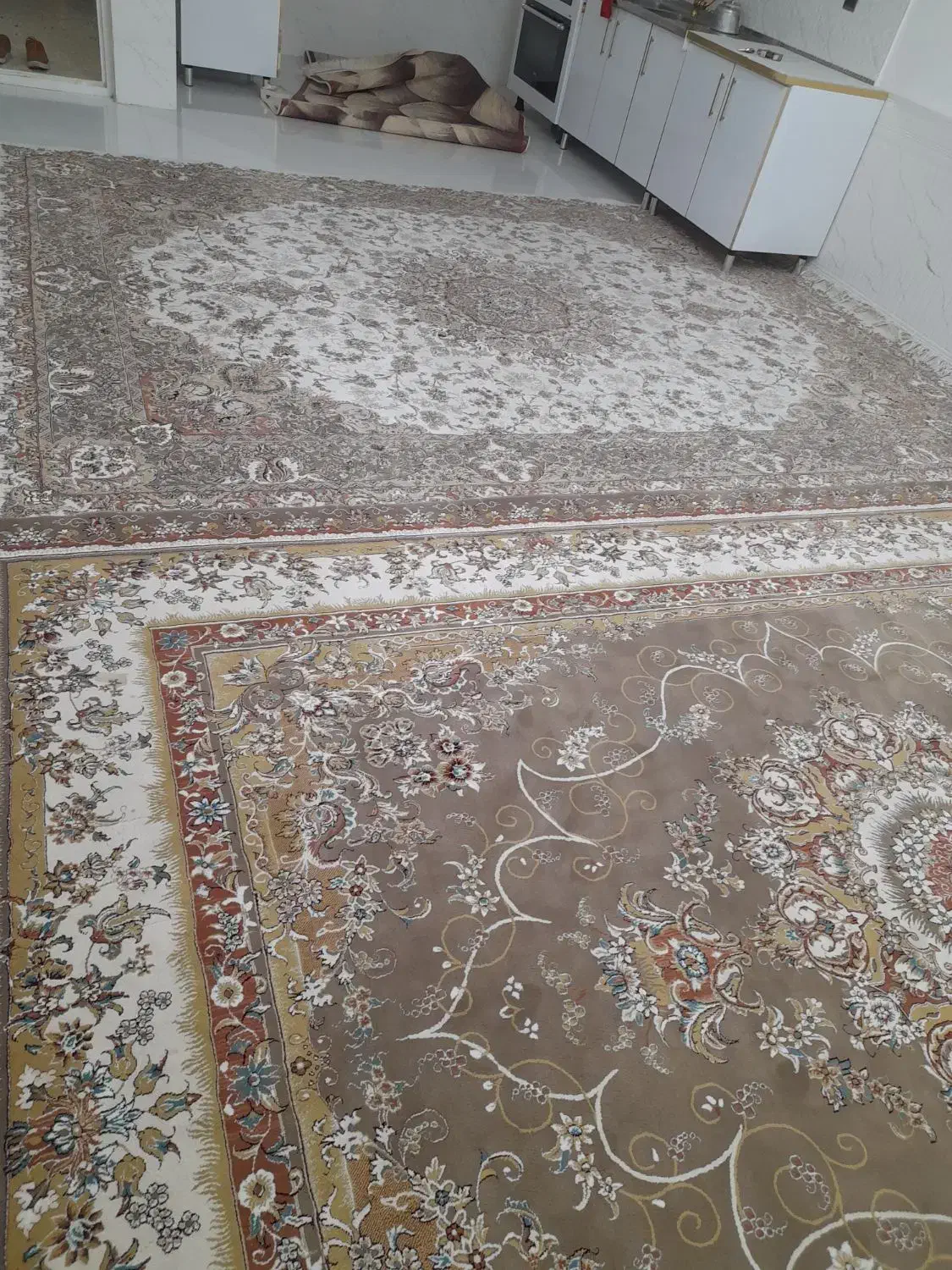 دو عدد فرش ۱۲ متری ۷ شانه|فرش|دورود, |دیوار