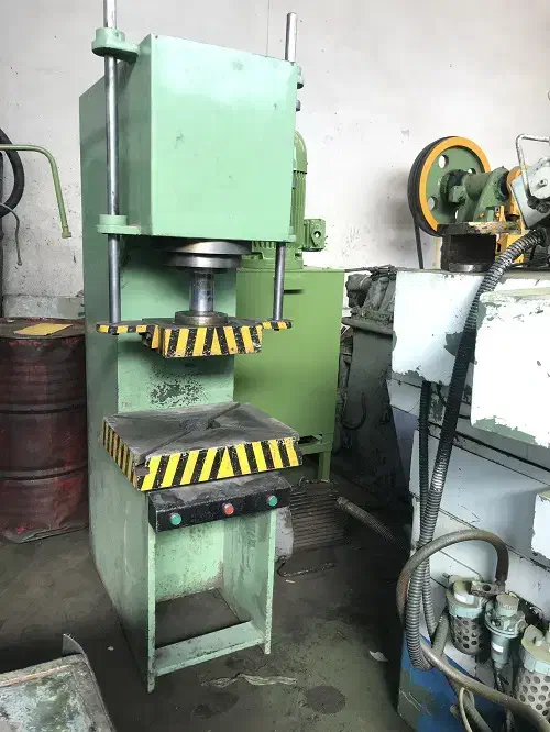 نیاز به تعدادی کارگر ساده|استخدام صنعتی، فنی، مهندسی|شاهینشهر, شهرک صنعتی اصفهان|دیوار