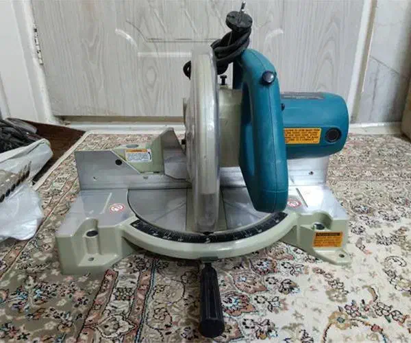 فارسی بر ماکیتا ژاپن|ابزارآلات|ساری, |دیوار