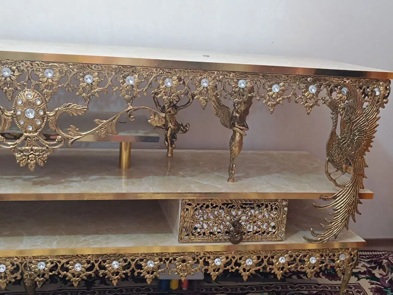 میز تلوزیون برنزی طرح طاووس|میز تلویزیون|اردبیل, |دیوار