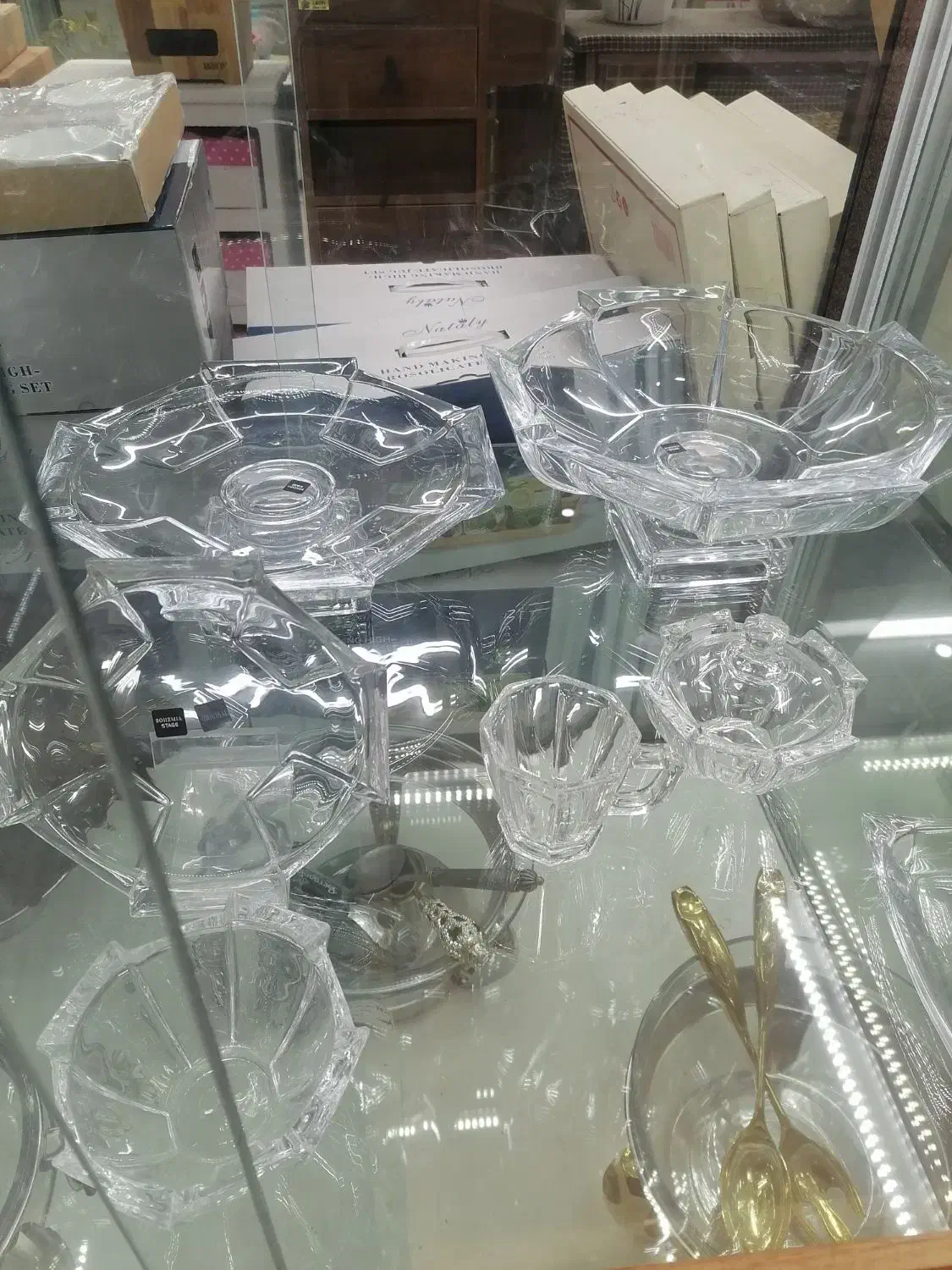 سرویس پذیرایی کریستال استیج(اصل وارداتی)|ظروف سرو و پذیرایی|نیشابور, دارایی|دیوار