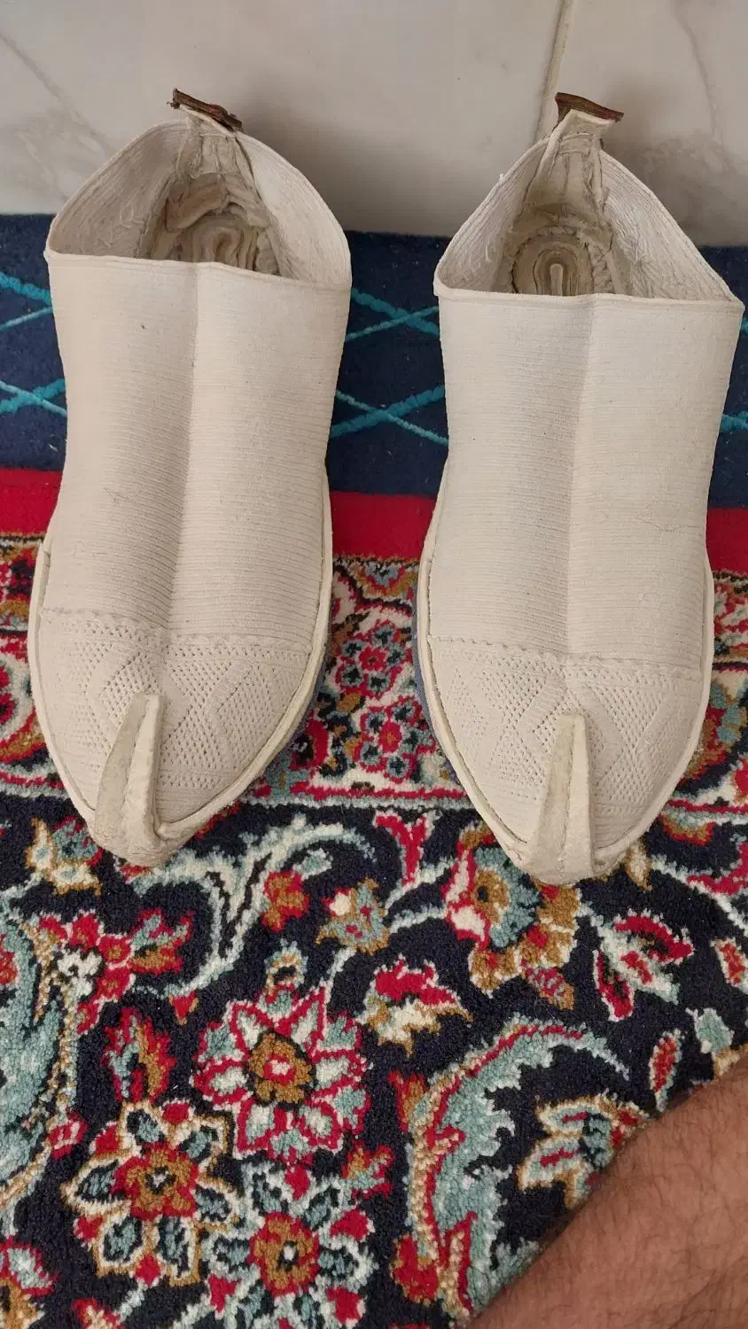 گیوه ملکی|کیف، کفش، کمربند|جرقویه, |دیوار