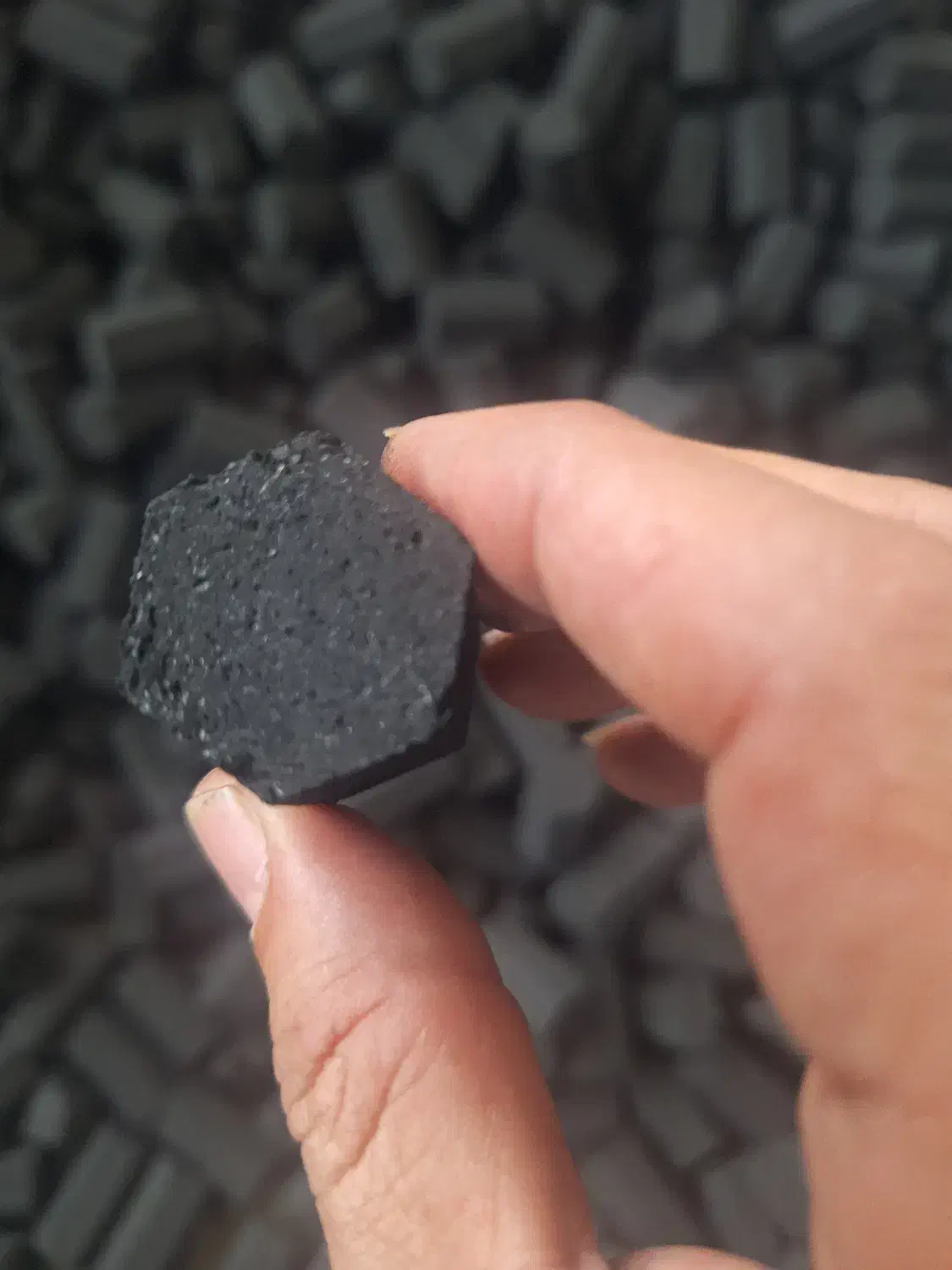 ذغال حبه ای نارگیل( ۱۰۰٪ کربن پسته)|عمدهفروشی|زاویه, |دیوار