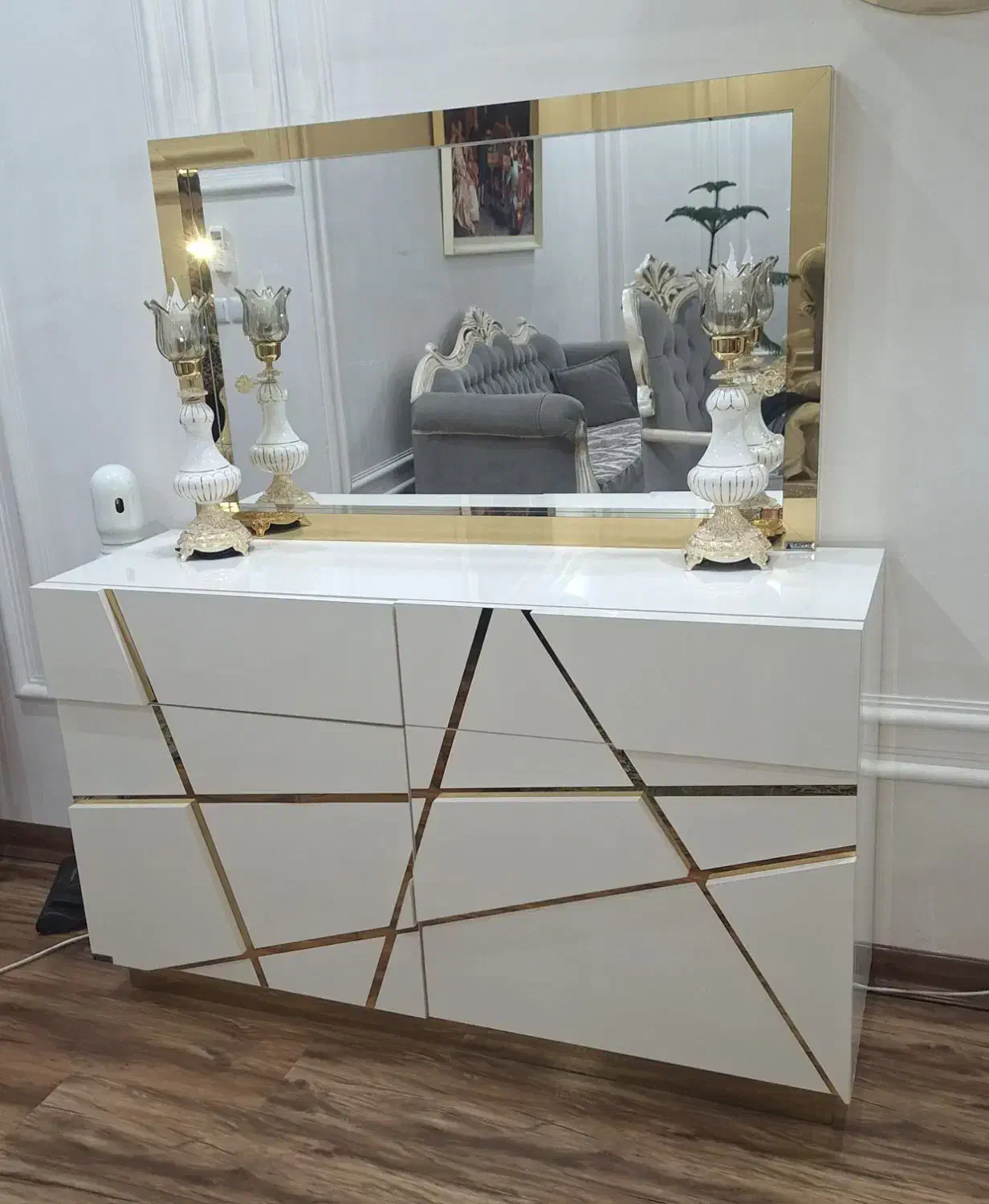 میز تلویزیون کنسول|بوفه، ویترین، کنسول|باقرشهر, |دیوار