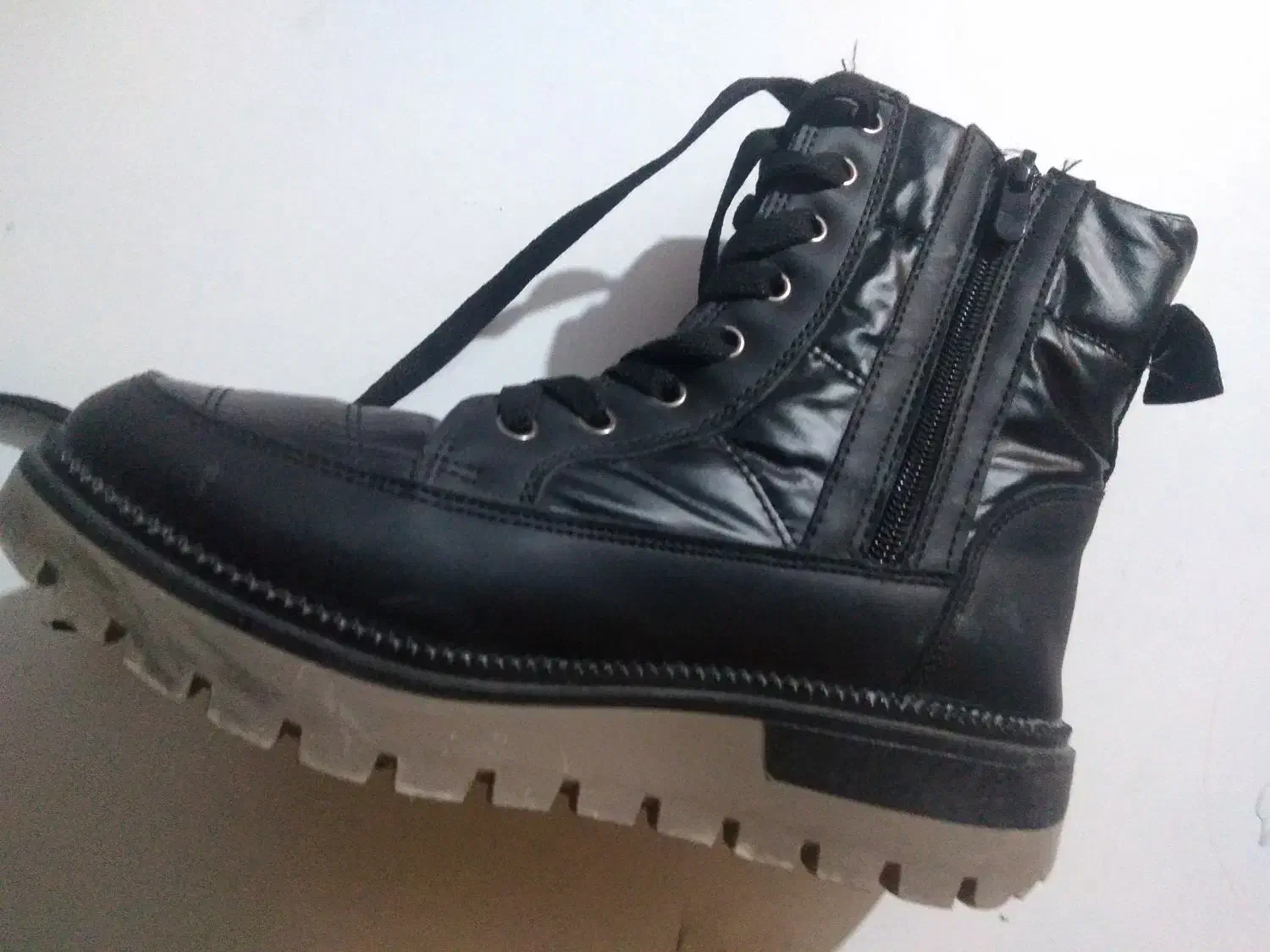 نیم بوت سایز36 استفاده نشده|کیف، کفش، کمربند|ایوانکی, |دیوار