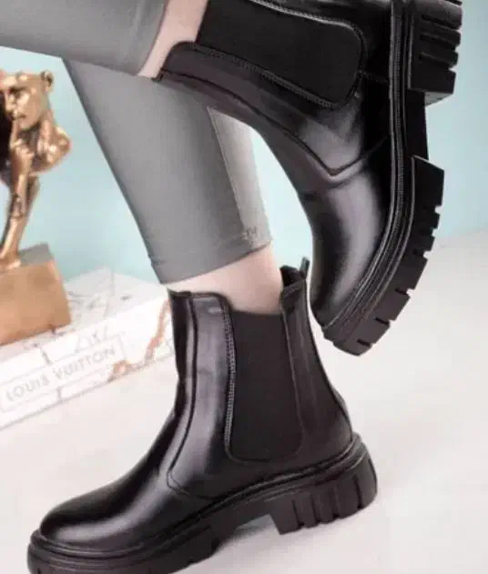 نیم بوت|کیف، کفش، کمربند|پارسآباد, |دیوار