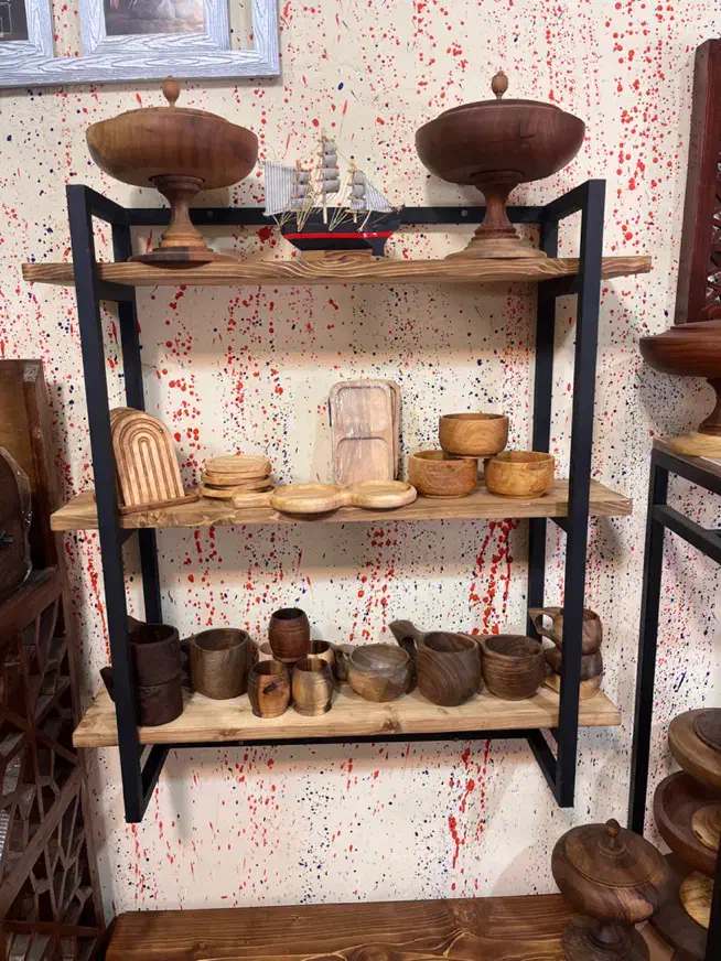 شلف دیواری چوب و فلز|کتابخانه، شلف، قفسه‌های دیواری|بروجرد, |دیوار