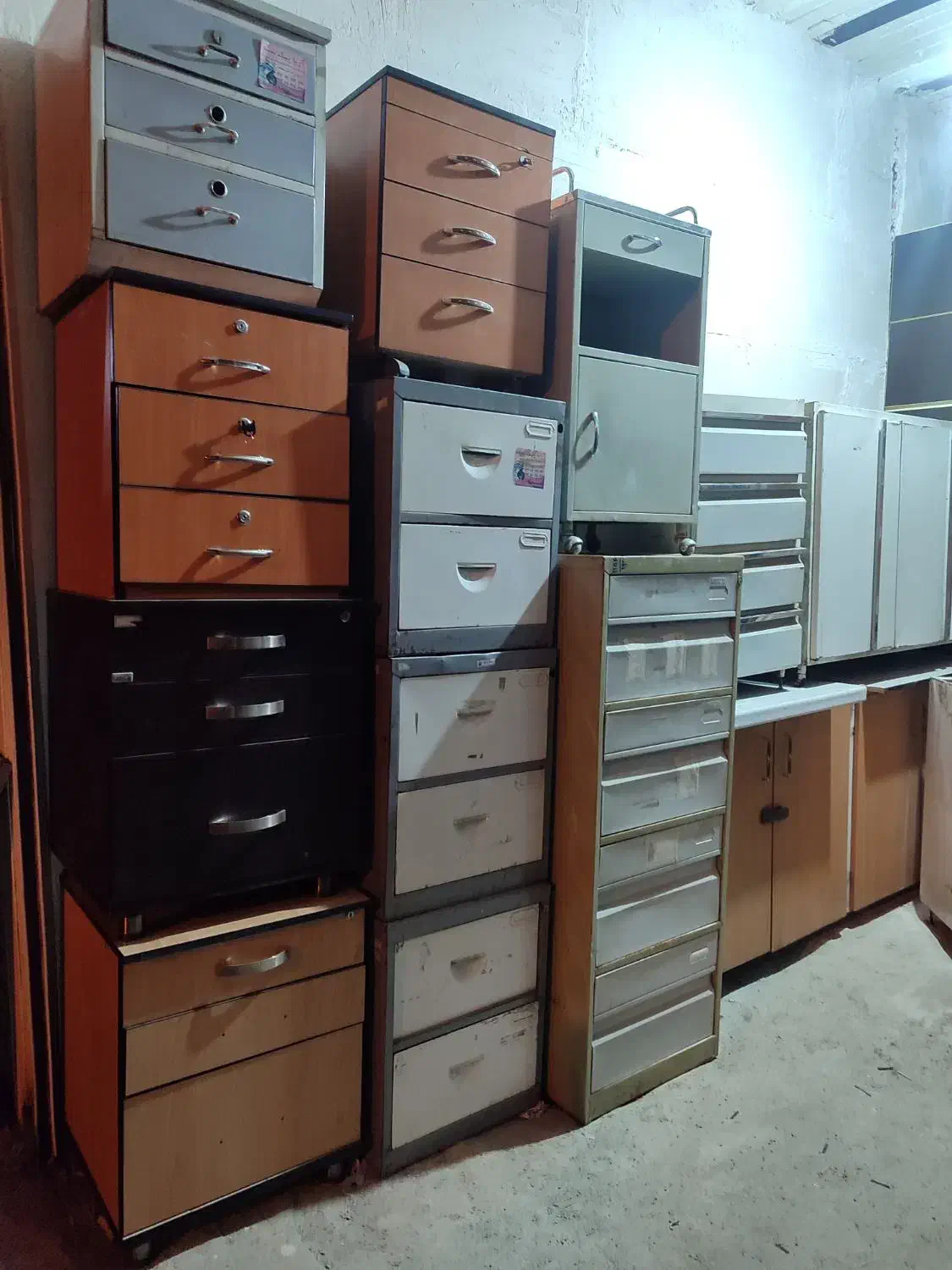 فایل فلزی درحدنو|دفتر کار|سنندج, |دیوار