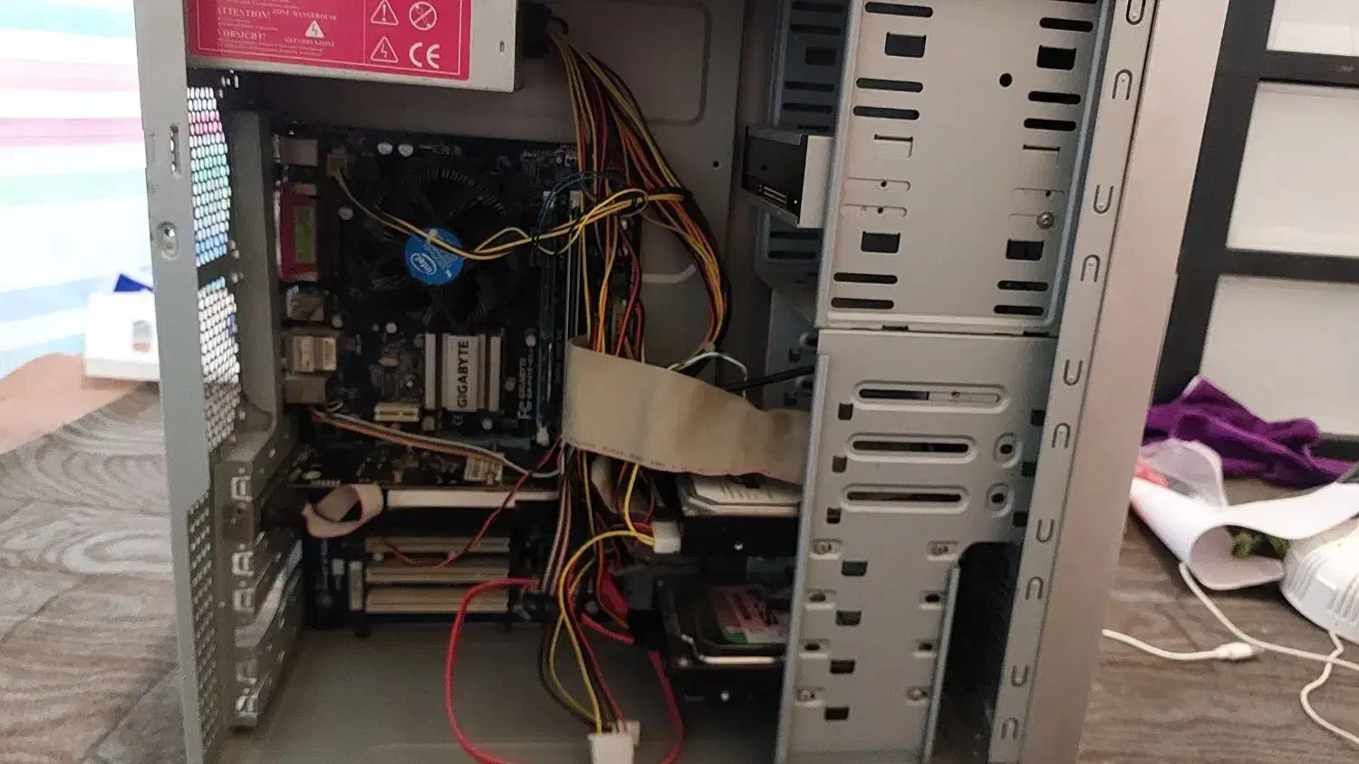 کامپیوتر|رایانه رومیزی|سردشت, |دیوار