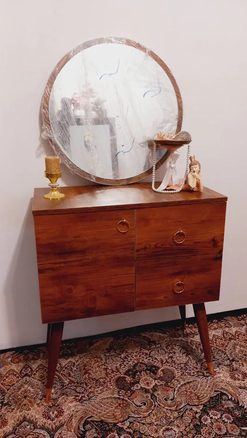 میزآرایش|تخت و سرویس خواب|بم, |دیوار