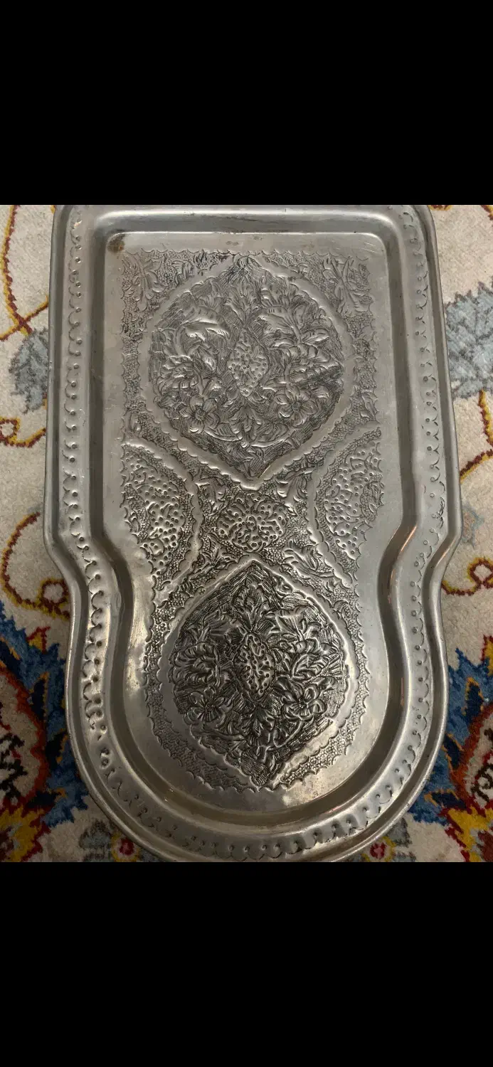 سماور روسی قلمکاری شده با سینی و قوری با قدمت بالا|کلکسیون اشیاء عتیقه|تهران, جماران (نیاوران)|دیوار