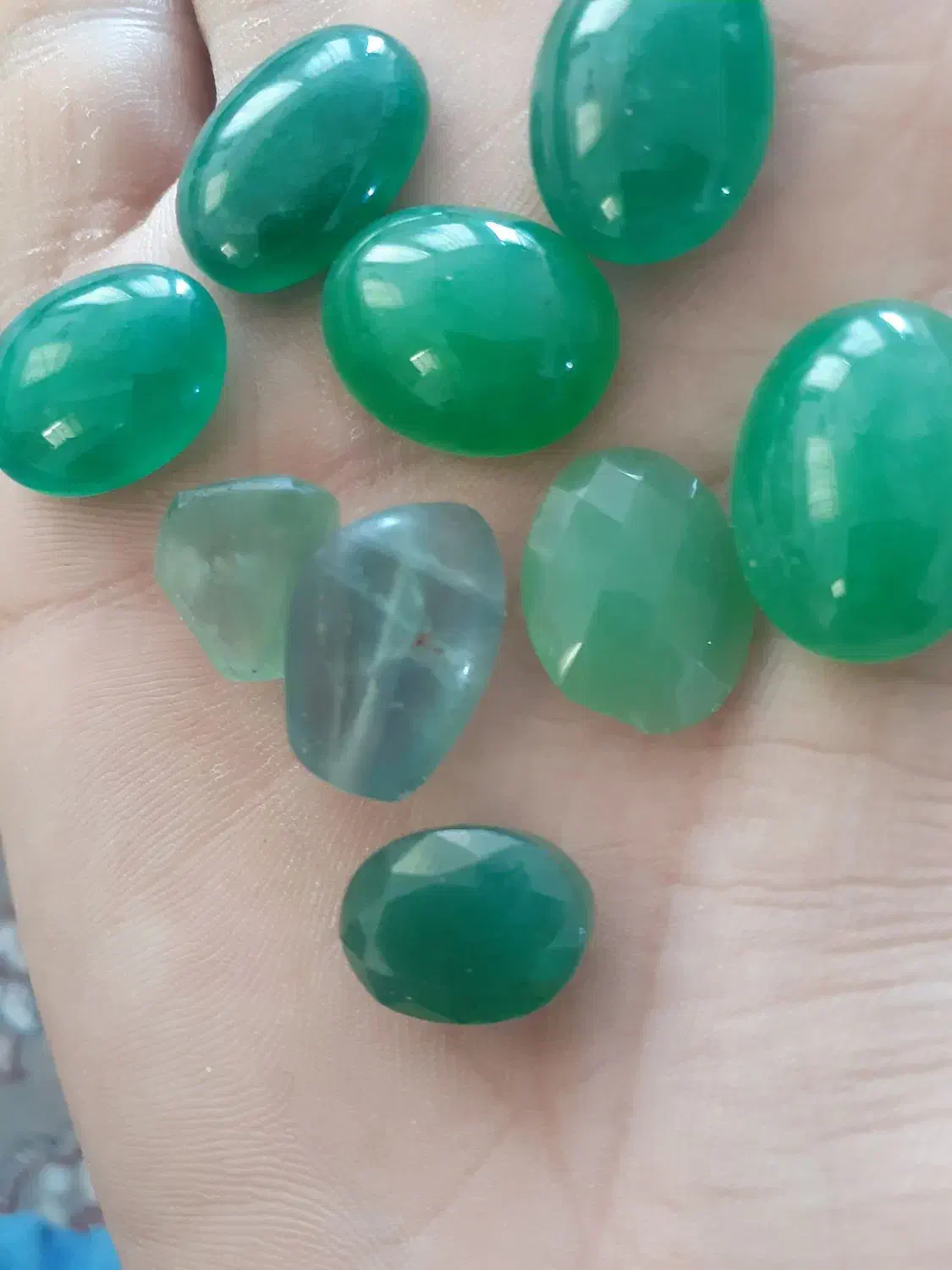 نگین سبز خوش رنگ|جواهرات|قم, شهرک قدس|دیوار